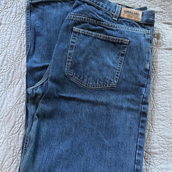 Kirkland Signature Mens dark wash jean 38x32 - Picture 1 of 3